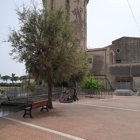 Casa Vacanze Torre Di Mola Formia Buitenkant foto