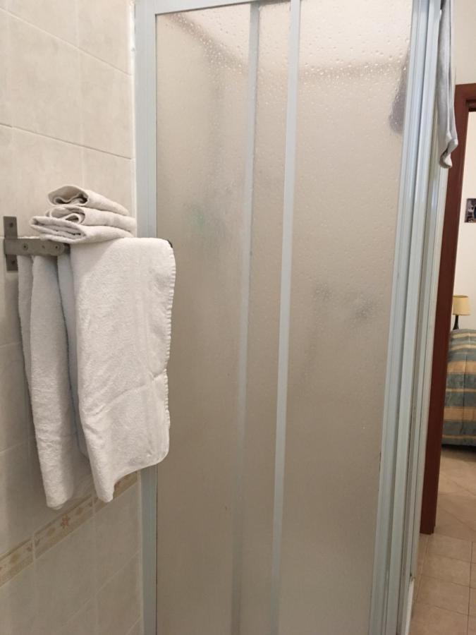 Casa Vacanze Torre Di Mola Formia Buitenkant foto