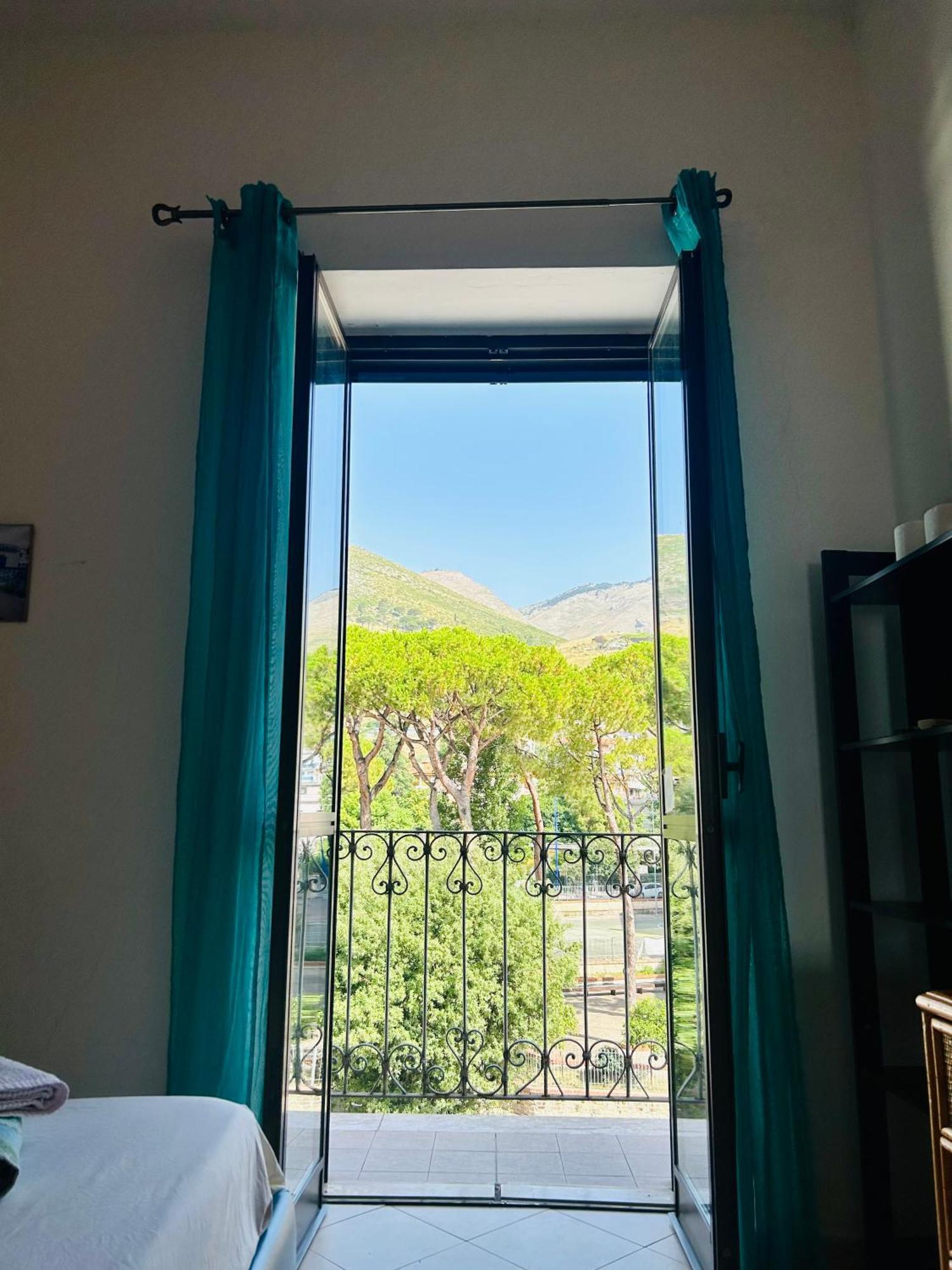 Casa Vacanze Torre Di Mola Formia Buitenkant foto